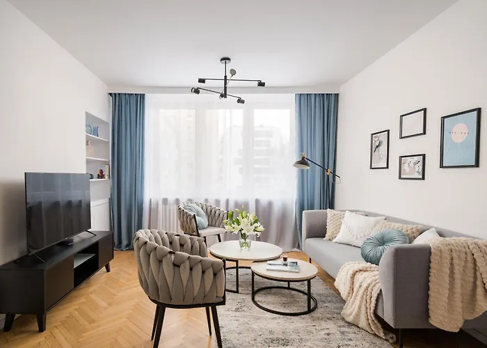 Pulawska Residence Mokotow 2-Bedroom & Living Room, Balcony & Free Parking On Site